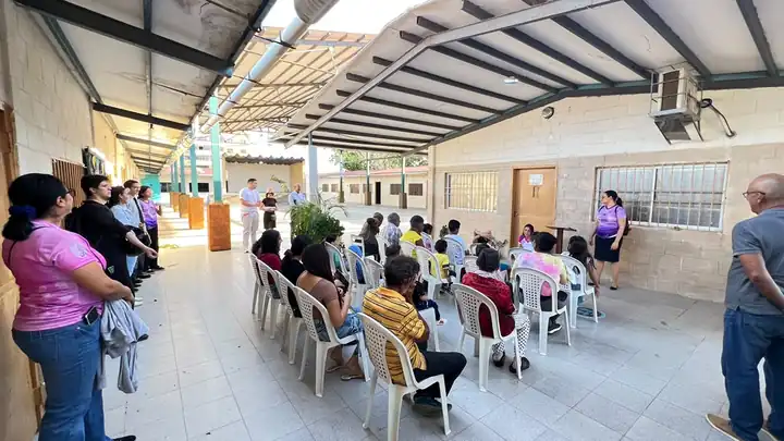 Iglesia Adventista de Punto Fijo se une al movimiento «enditnow» y atiende a 40 personas con alimentos y esperanza en Falcón